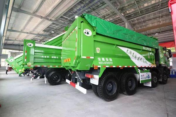 中集华骏轻量最新挂车,中集华骏轻量最新挂车，革新轻量化技术，引领行业新潮流