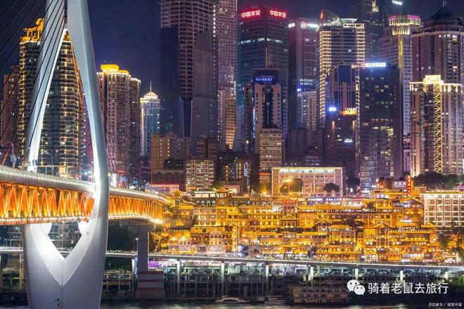 2025年新澳门夭夭好彩,澳门，这座充满活力和魅力的城市，在时间的洗礼下不断焕发新的生机。当我们站在时间的交汇点上，展望未来的2025年，澳门的新面貌将如何呈现？本文将围绕这一主题，探讨澳门未来的发展前景和美好愿景。